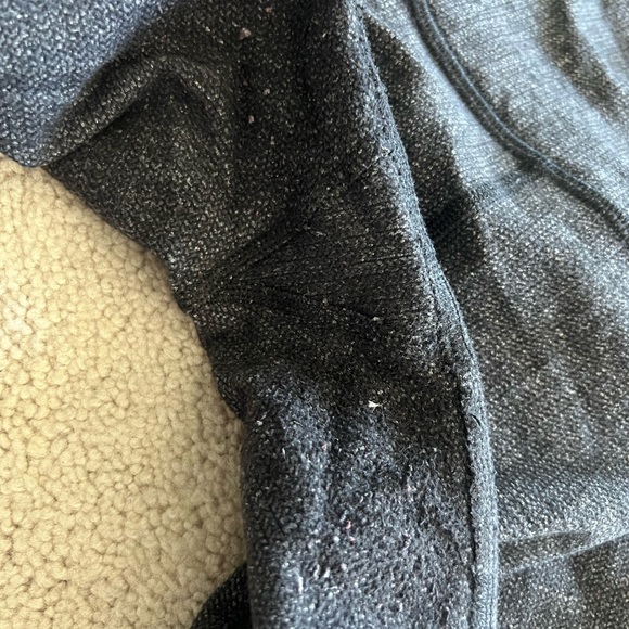 Cozy Lululemon Wunder Under Gray Black 8 - Picture 3 of 6